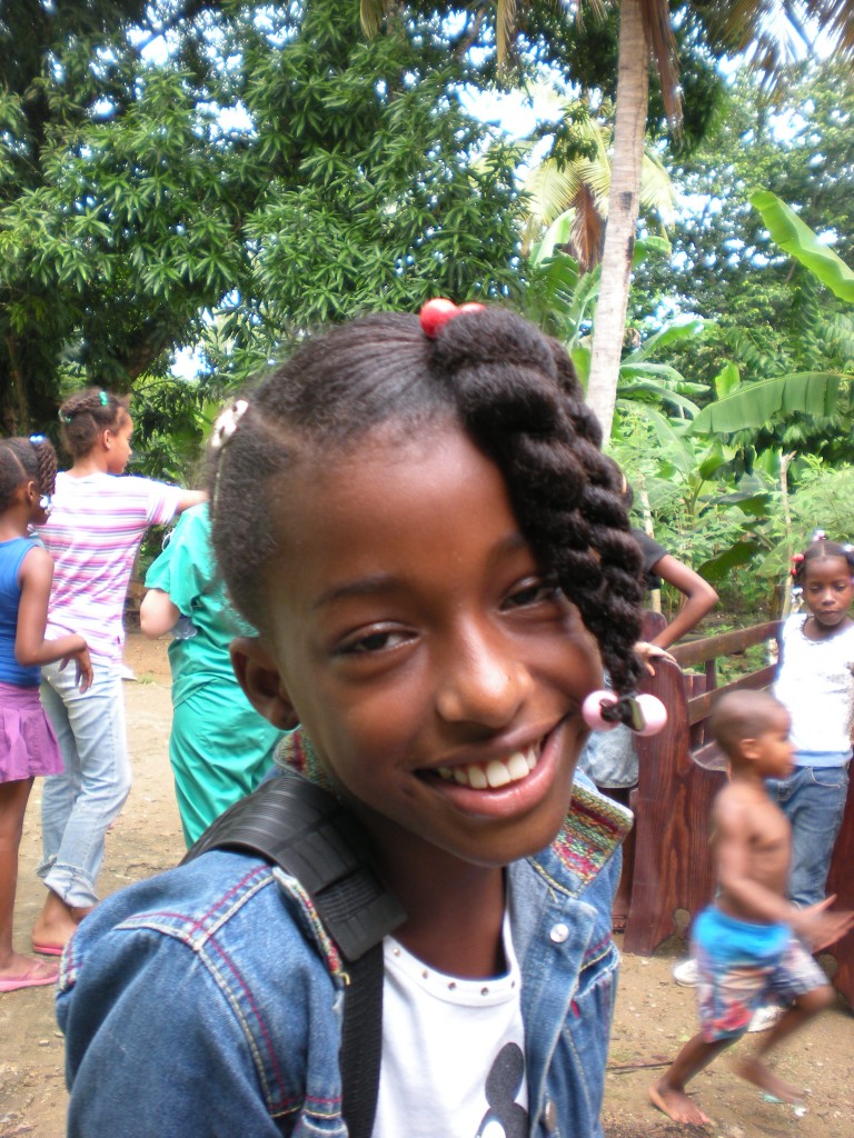 Sylvania shows us her pearly whites!